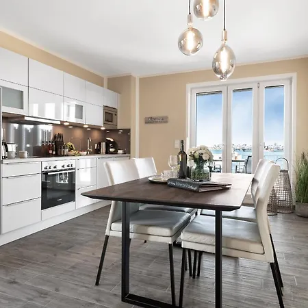 Zweite Heimat- Eg, Infrarotsauna, Grosse Dusche, Terrasse, Blick Auf Hafenbecken Apartment Olpenitz