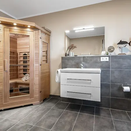 Zweite Heimat- Eg, Infrarotsauna, Grosse Dusche, Terrasse, Blick Auf Hafenbecken