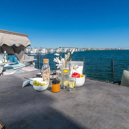 Apartment Zweite Heimat- Eg, Infrarotsauna, Grosse Dusche, Terrasse, Blick Auf Hafenbecken Olpenitz