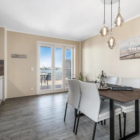 Zweite Heimat- Eg, Infrarotsauna, Grosse Dusche, Terrasse, Blick Auf Hafenbecken