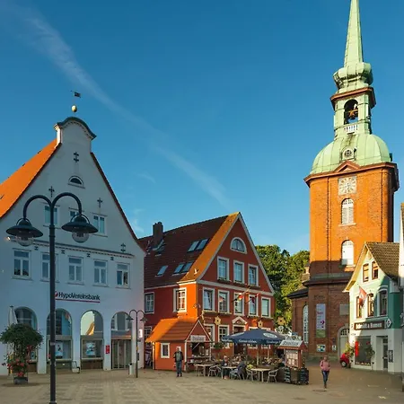 Zweite Heimat- Eg, Infrarotsauna, Grosse Dusche, Terrasse, Blick Auf Hafenbecken